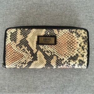 Gigi Hill Snakeskin Print Design Wallet Zip Closure Large Zipper Card Slots